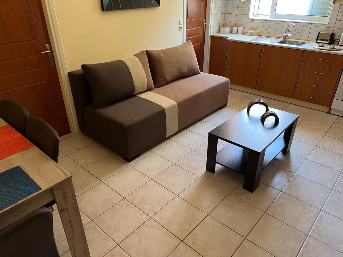 Bessis Apartments Kalamata Eksteriør billede