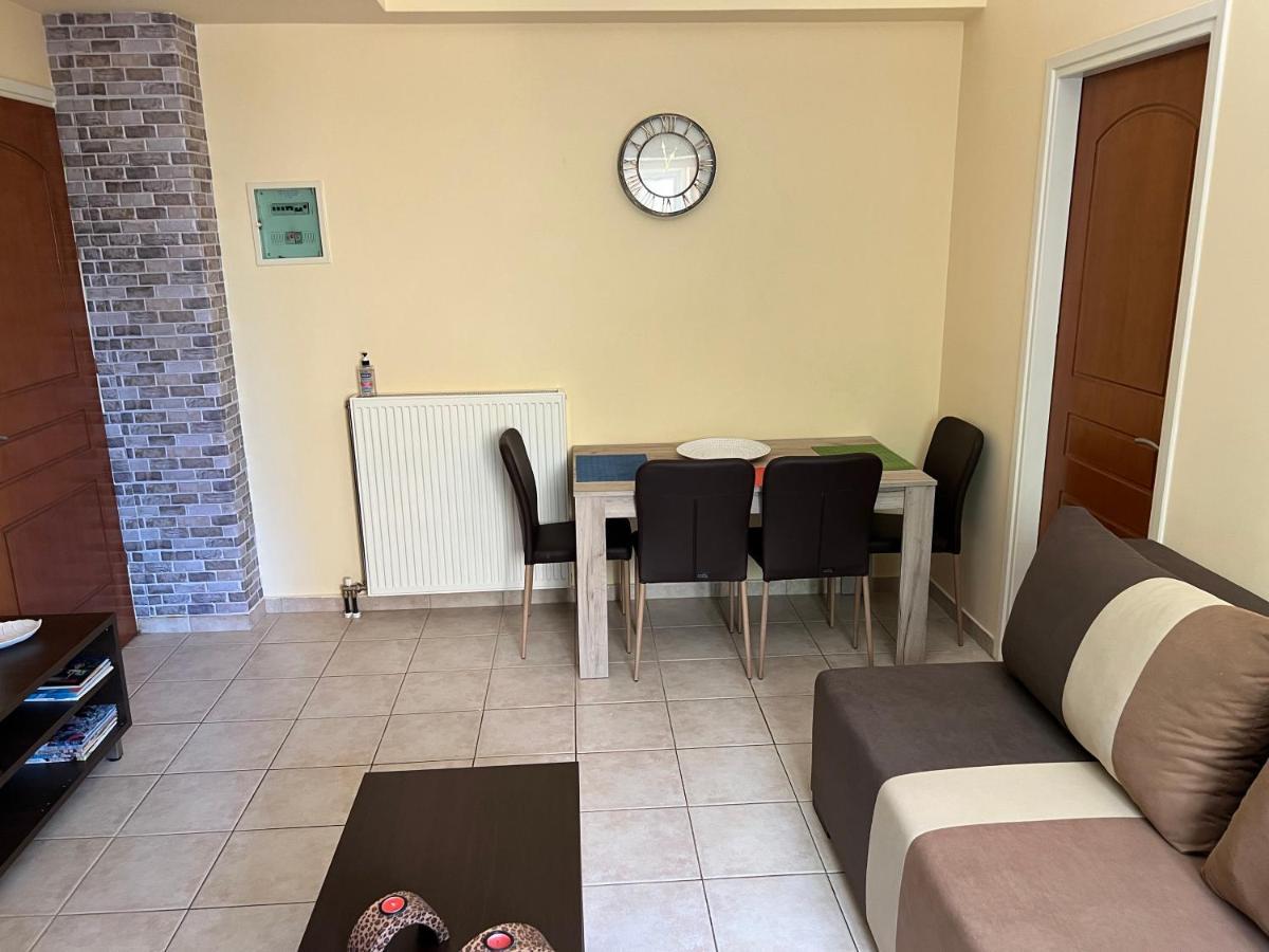 Bessis Apartments Kalamata Eksteriør billede